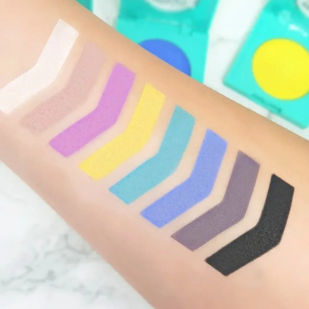 Medusa’s Makeup Bahamas Matte Eyeshadow Black